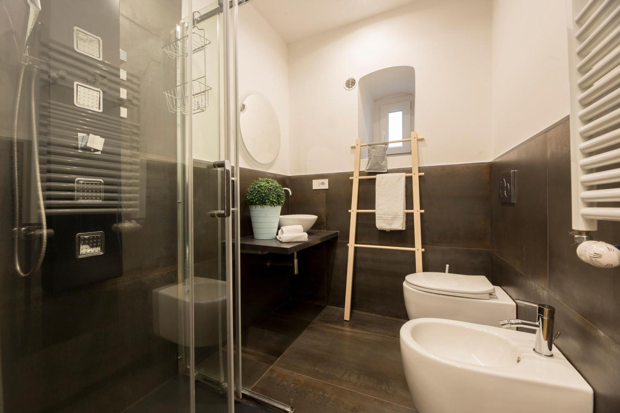Apartment Casaviva-modern Elegant Trilo In Castelletto *
